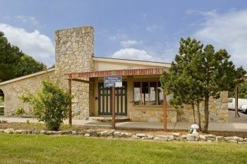 Alma Comfortable Inn Екстер'єр фото